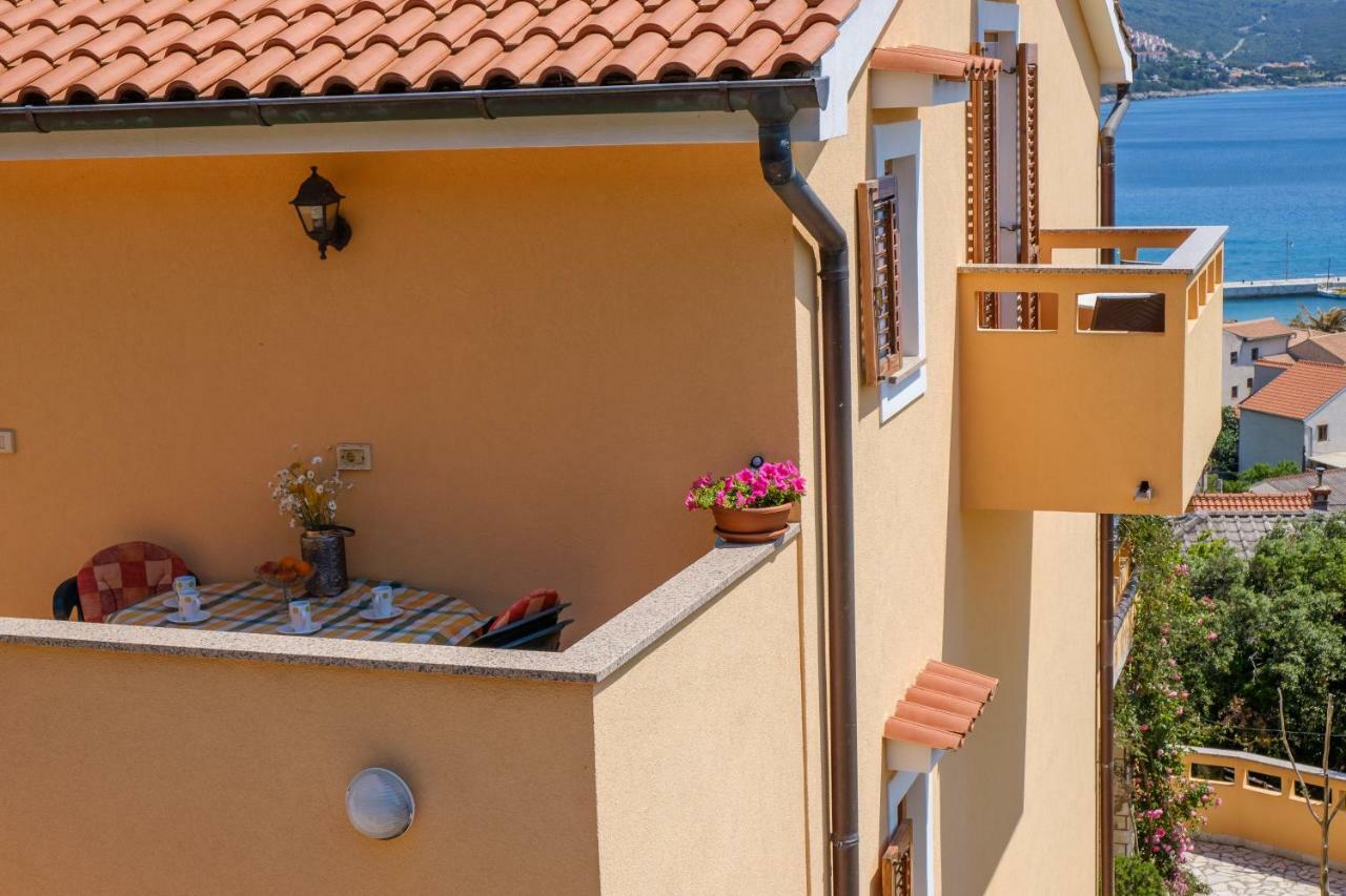Apartmani Zorica Martinscica  Exterior photo