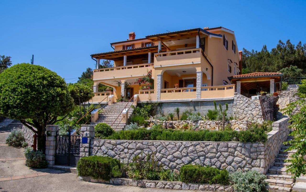 Apartmani Zorica Martinscica  Exterior photo