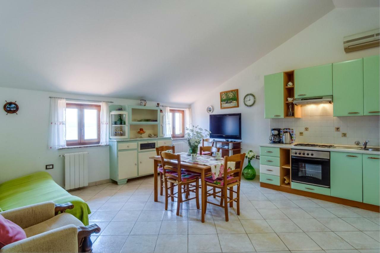 Apartmani Zorica Martinscica  Exterior photo