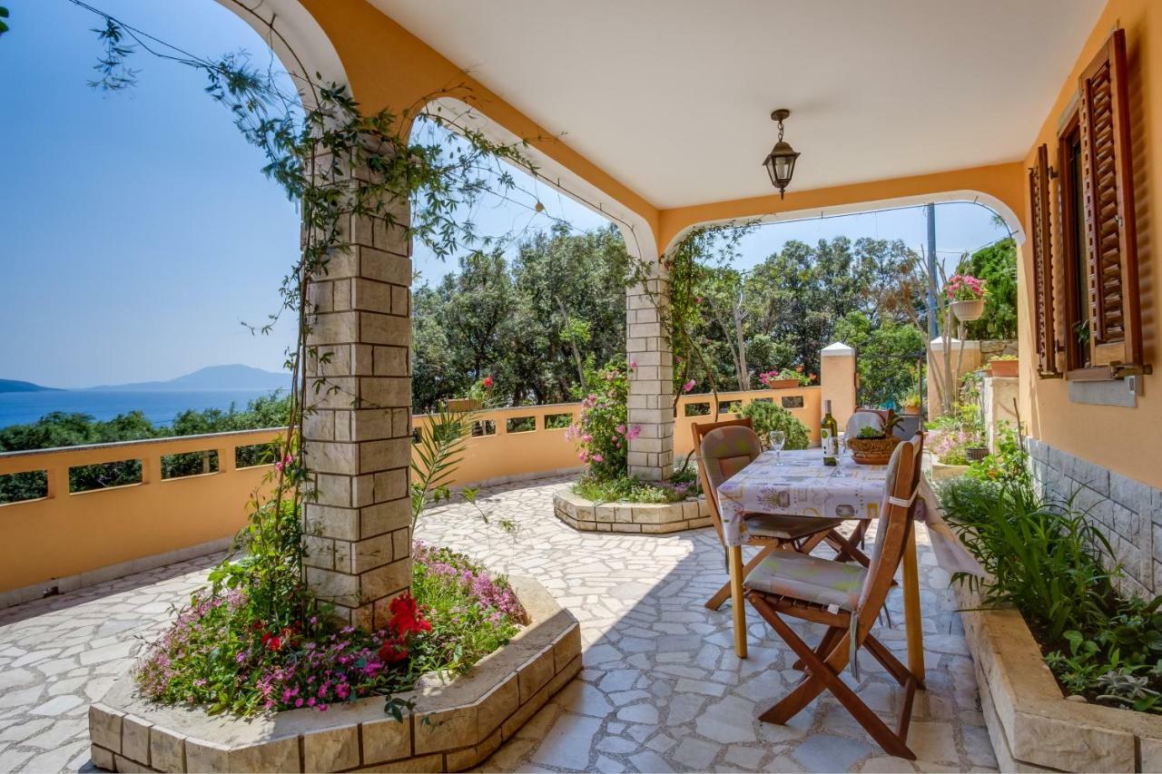 Apartmani Zorica Martinscica  Exterior photo